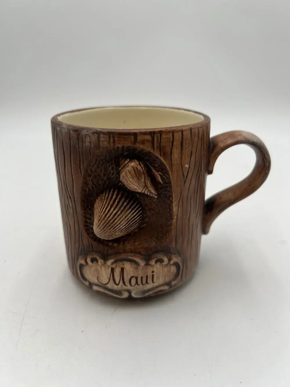 Vintage Treasure Craft Maui Hawaii Seashell Faux Wood Grain Coffee Mug USA